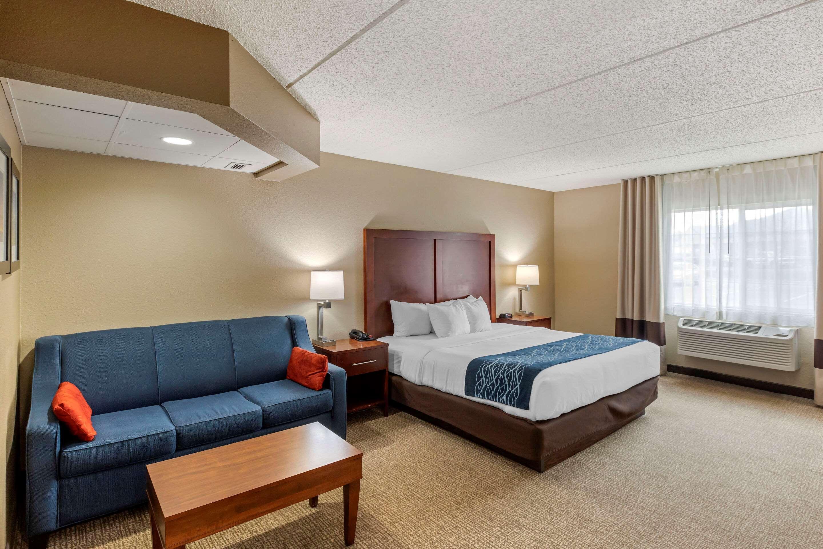 Comfort Inn & Suites Jackson - West Bend Esterno foto