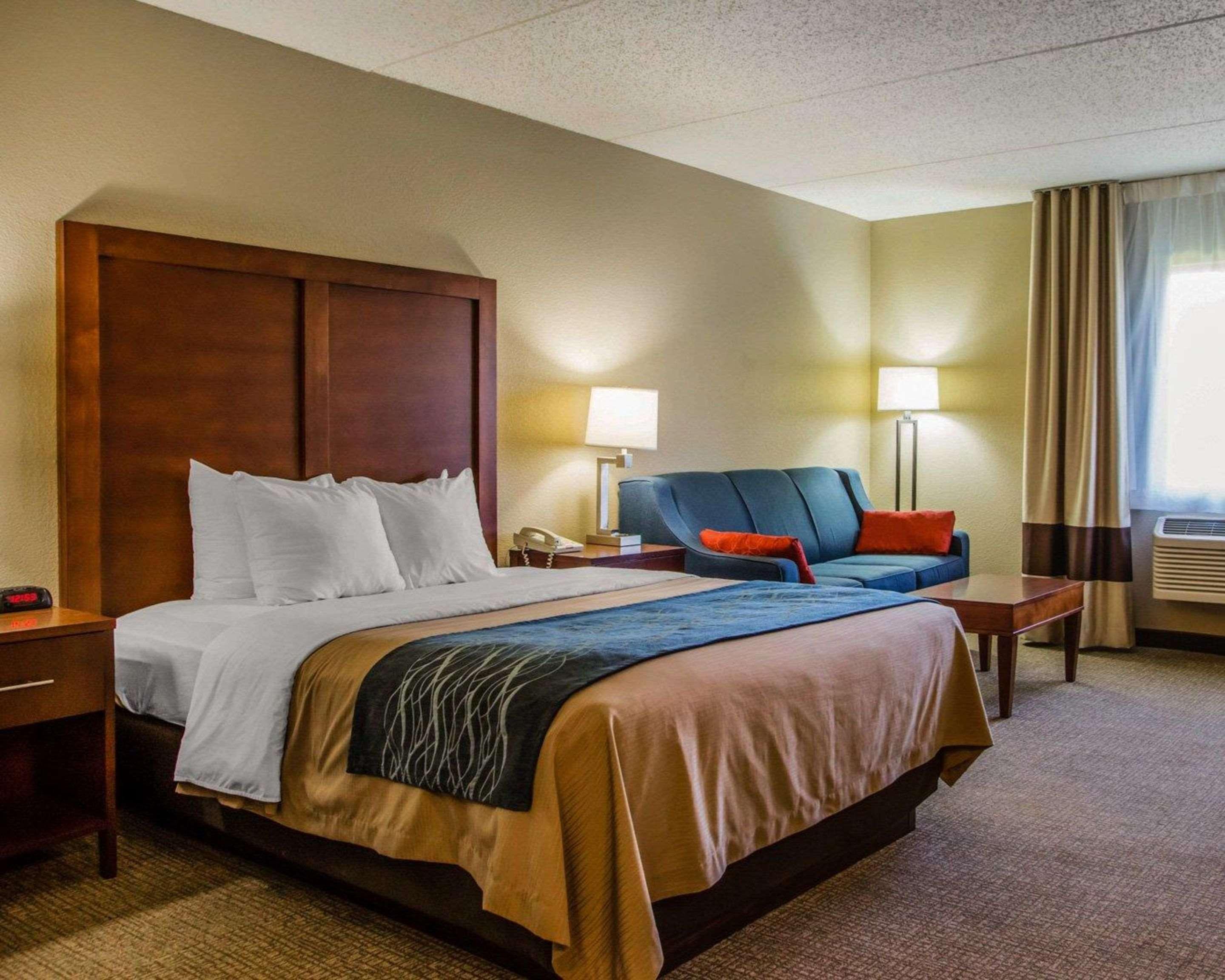 Comfort Inn & Suites Jackson - West Bend Esterno foto