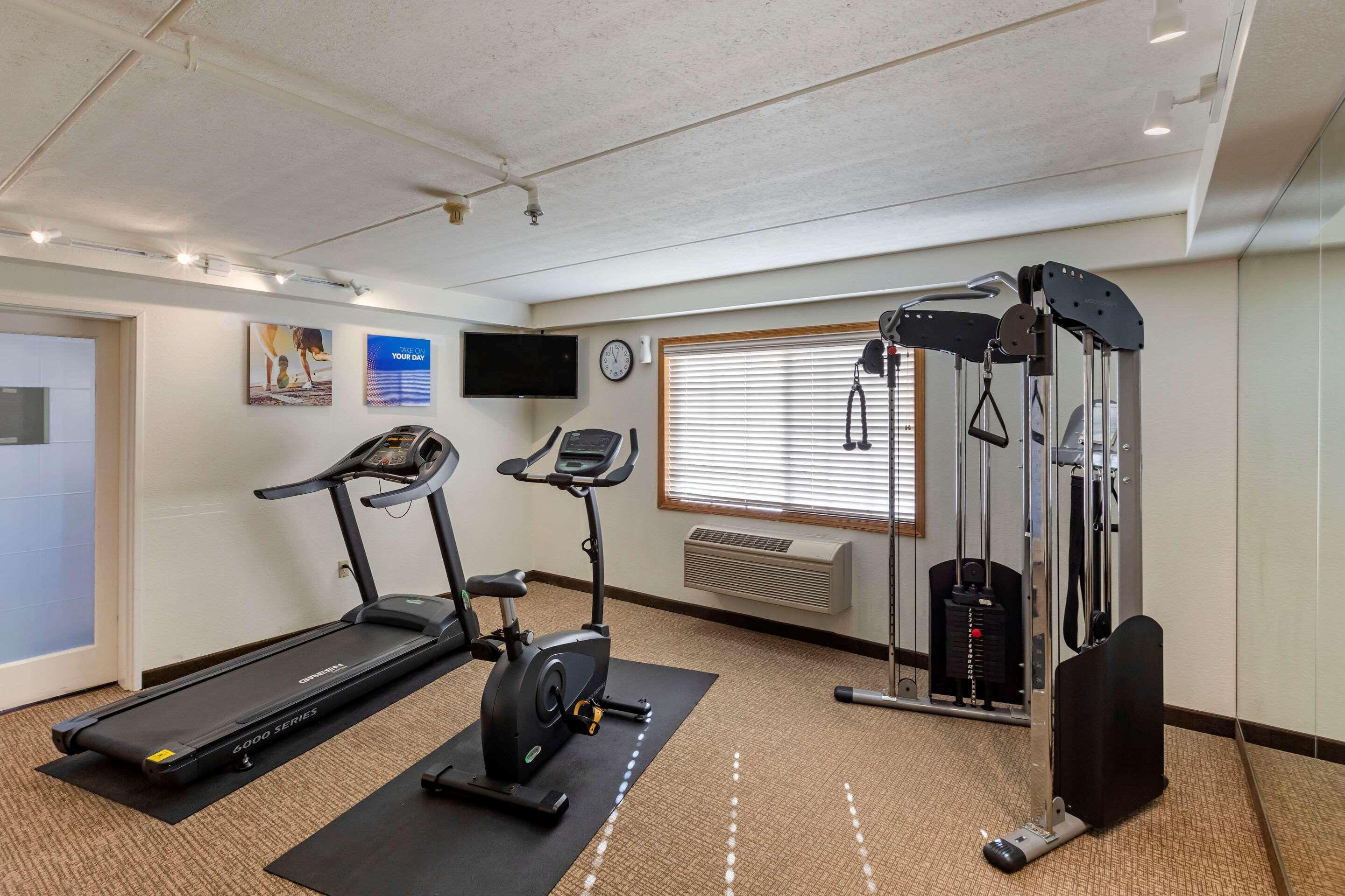 Comfort Inn & Suites Jackson - West Bend Esterno foto